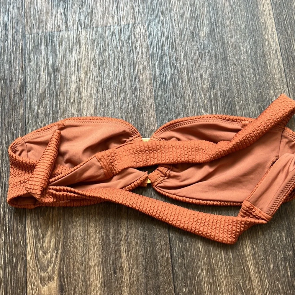 Monday Swimwear Bikini Top